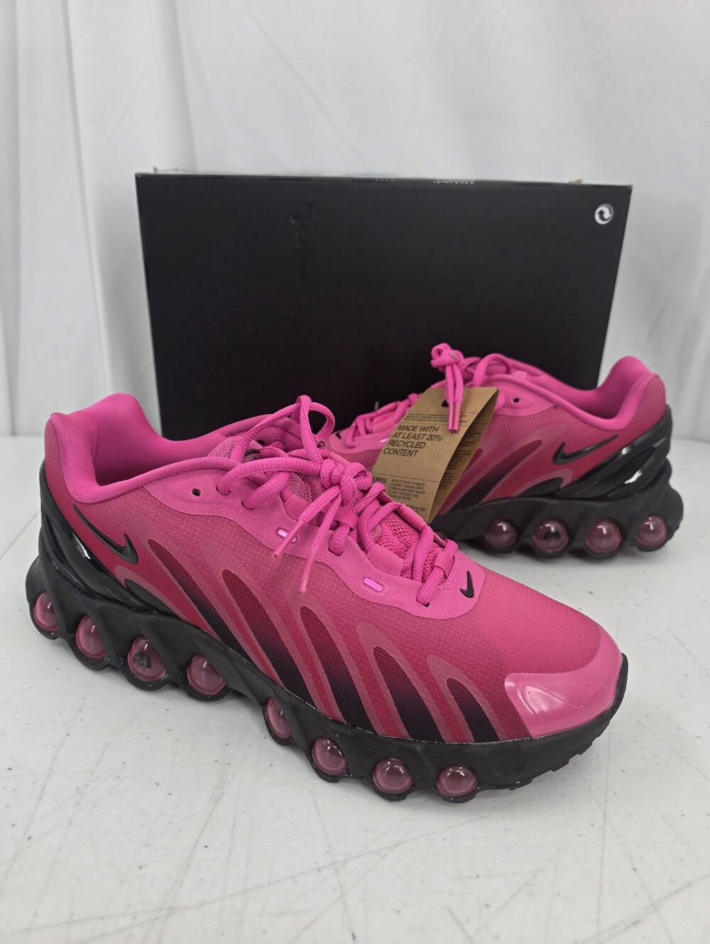 New Nike Air Max DN8 Laser Fuchsia Black Sneakers Women's Size 10 HF5509-601.